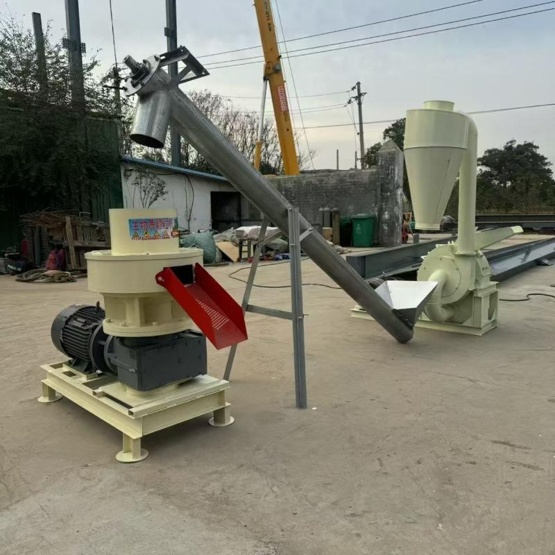 高効率フラットダイ式おがくずペレット製造機 家庭用木材バイオ - Wood Pellet Making Machine のレビューと価格